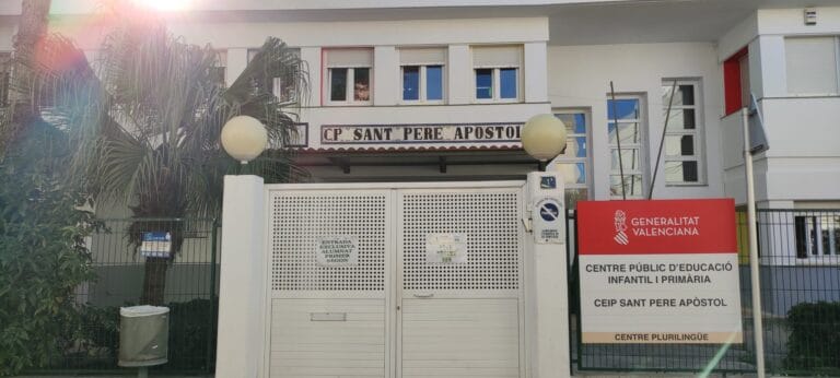 Scooters, Smiles, and So Much Love: Gracias, CEIP Sant Pere Apòstol