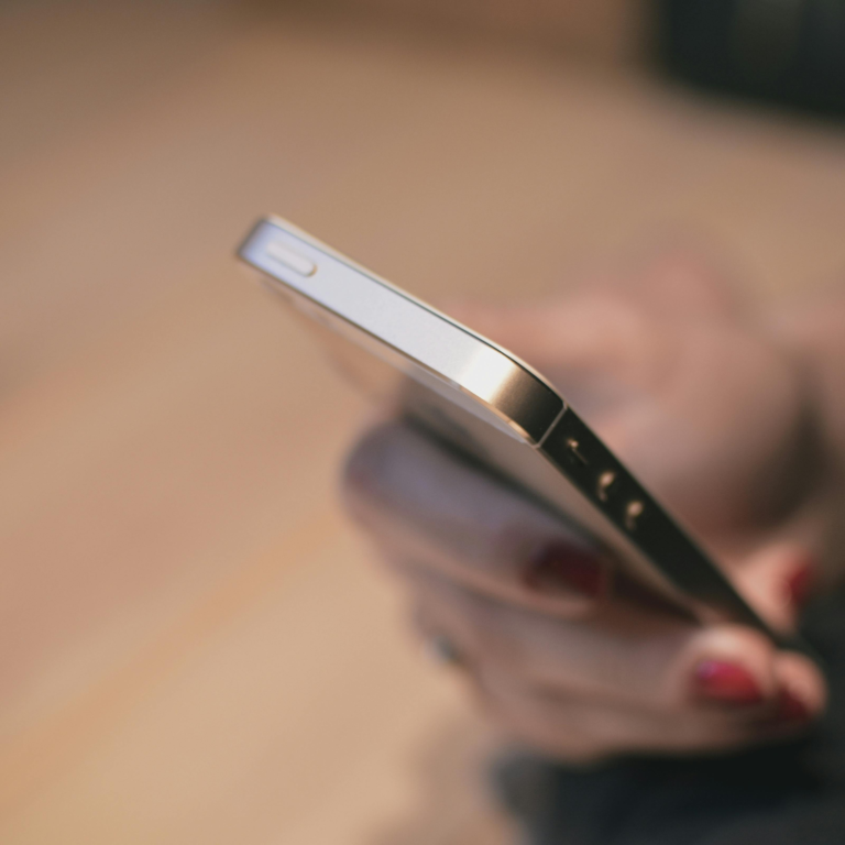 Call Me Maybe… Just Not on My iPhone: A €90 Lesson in Spain